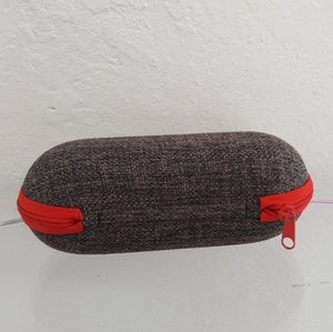 eyes on europe glasses case